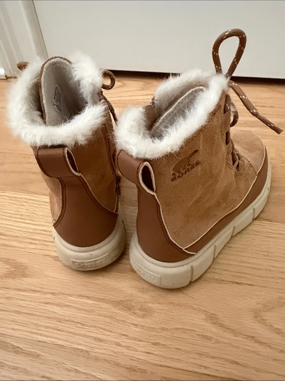 Sorel Kids Tan Suede Faux-Fur Lace-Up Winter Boots